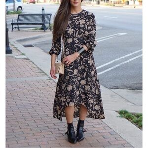 Who What Wear Black and Cream Dress Sz XS